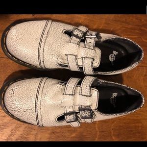 COPY - White crackle Dr.Martens Women’s 10-11